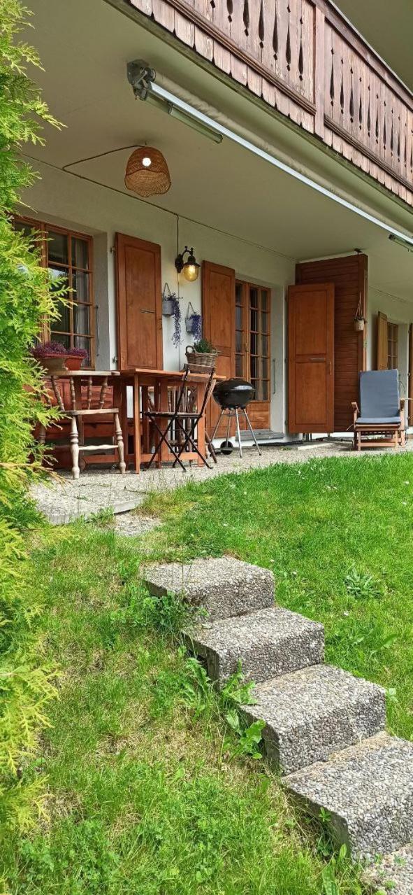 Cozy Apartment In The Heart Of The Alps Chateau-d'Oex Exterior foto